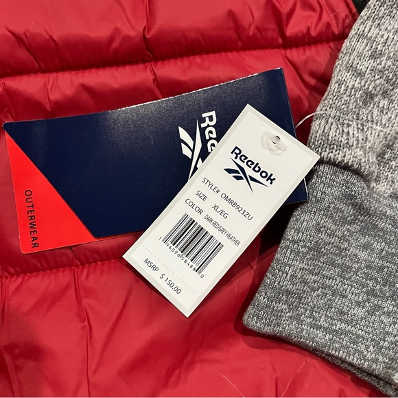 Reebok new with tags Men’s jacket/vest light puffer - Picture 3 of 9